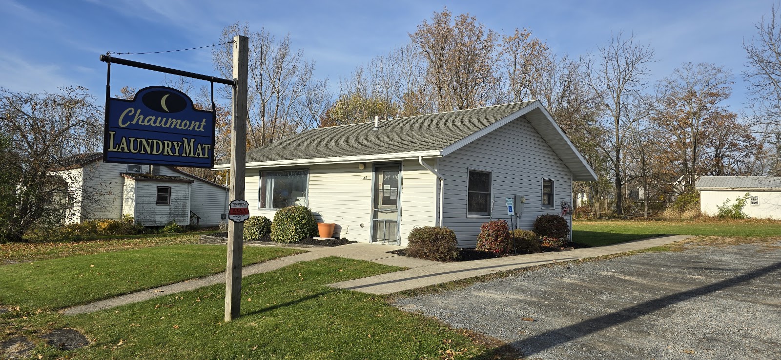 Chaumont Laundry Mat photo 3