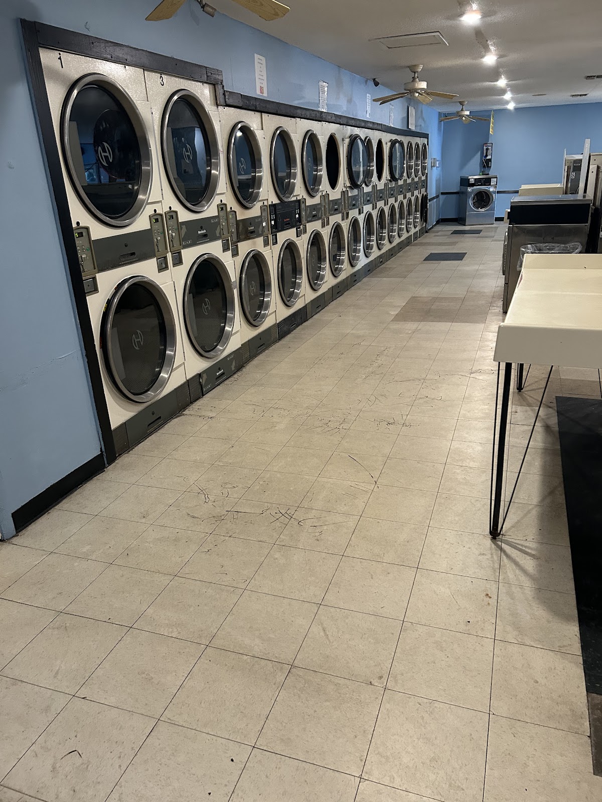 Spin City Coin Laundromat and Dry Cleaning photo 1