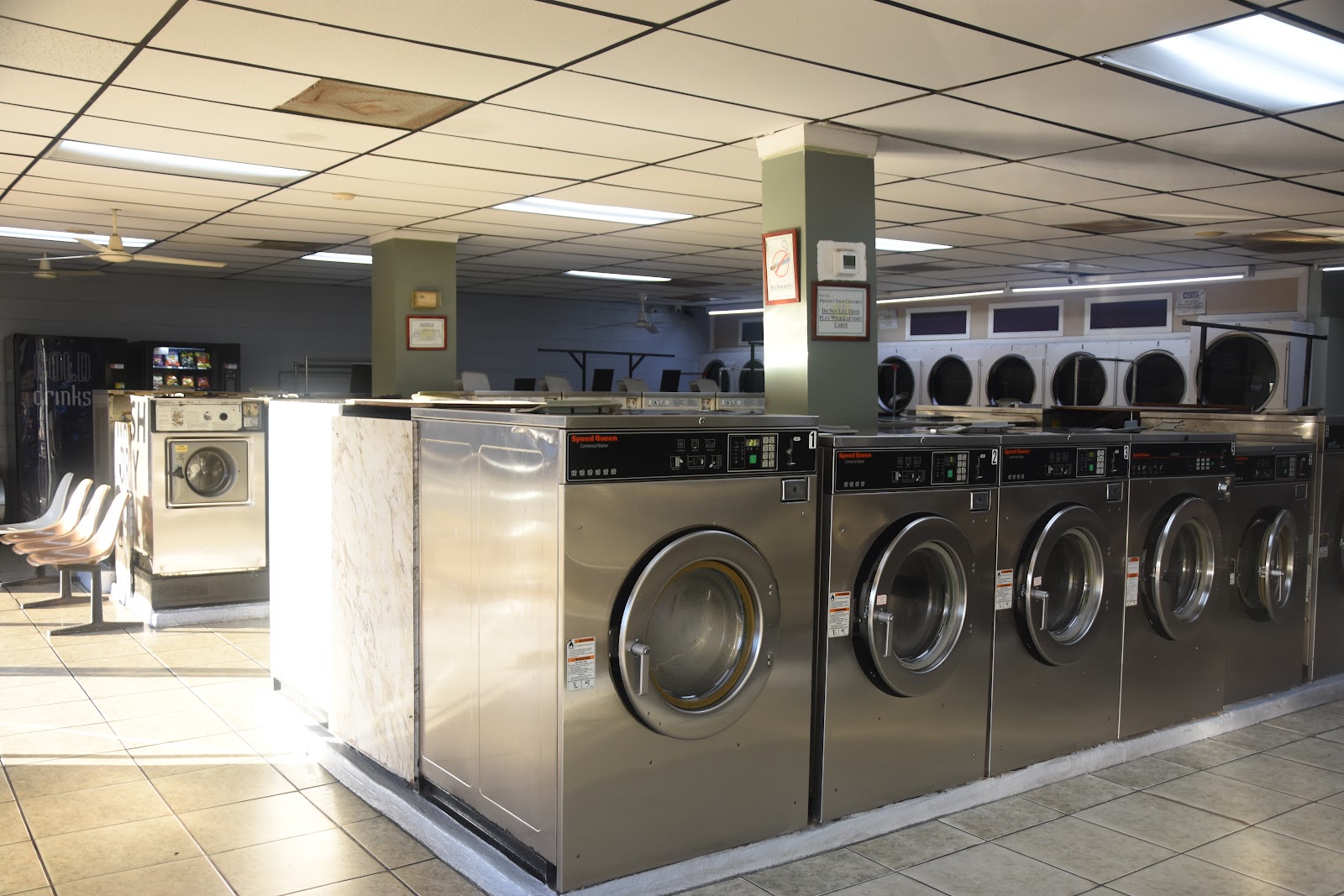 Nice Day Laundromat & Cleaners photo 3