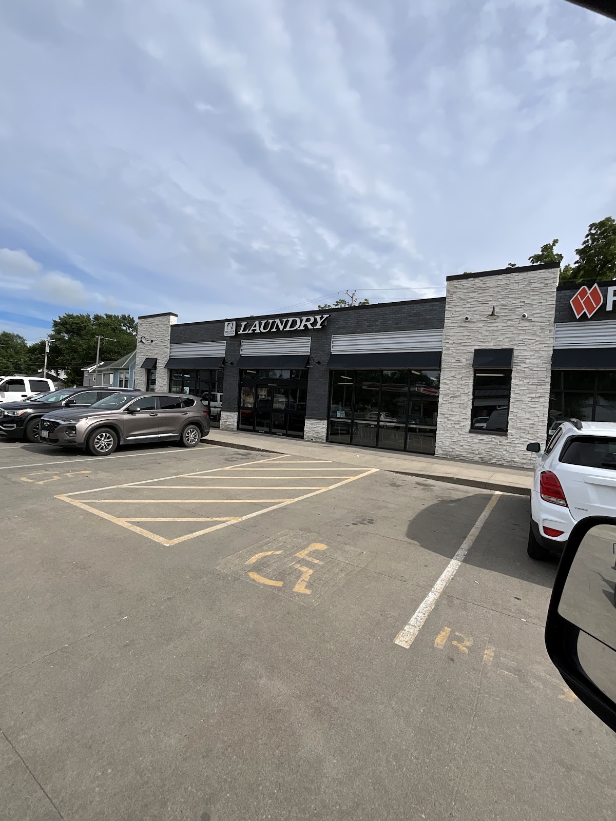 Dexter Laundromat photo 1