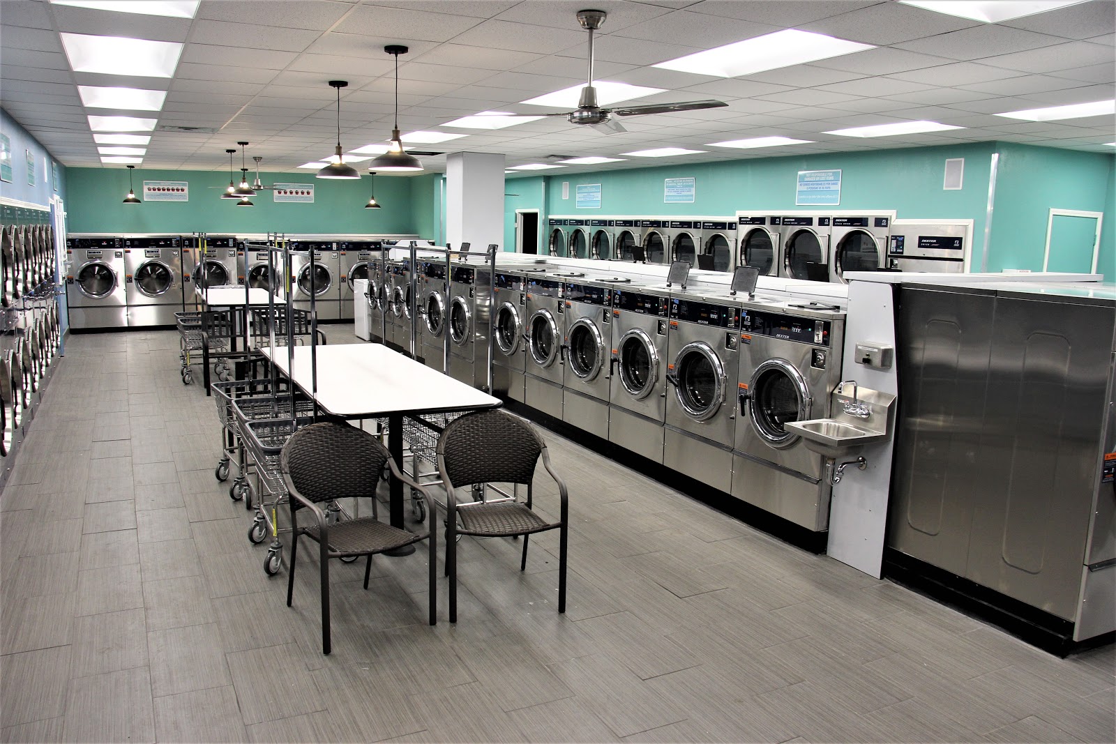 SuperClean Laundromats photo 1