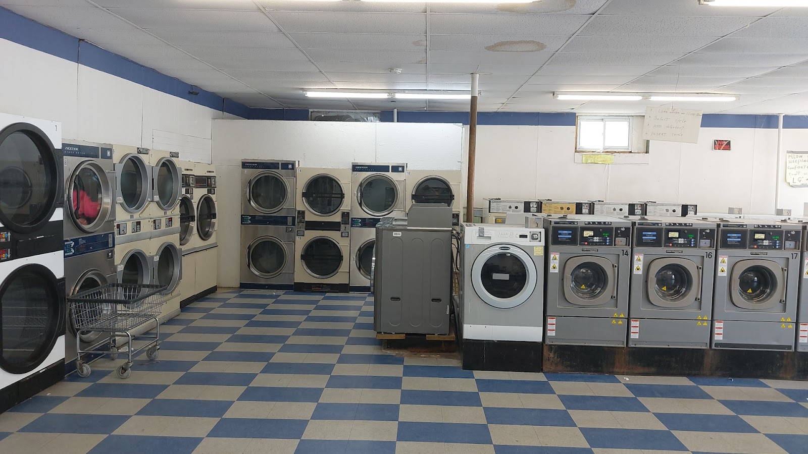 Super Suds Laundromat photo 1