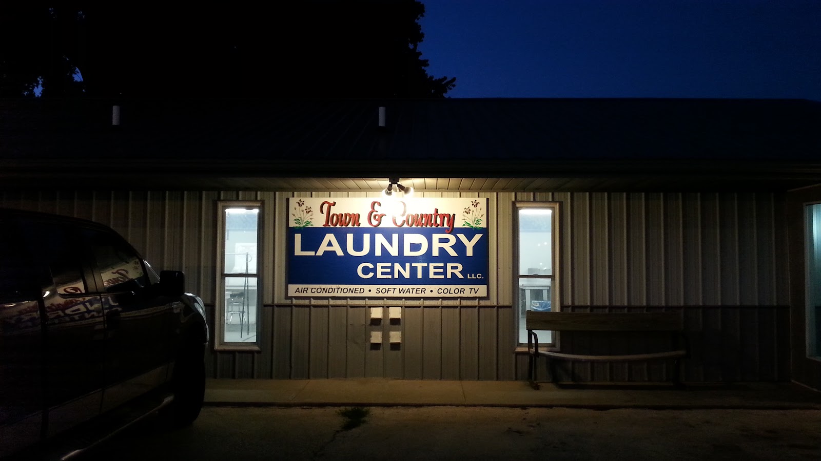 Town & Country Laundry Center photo 2