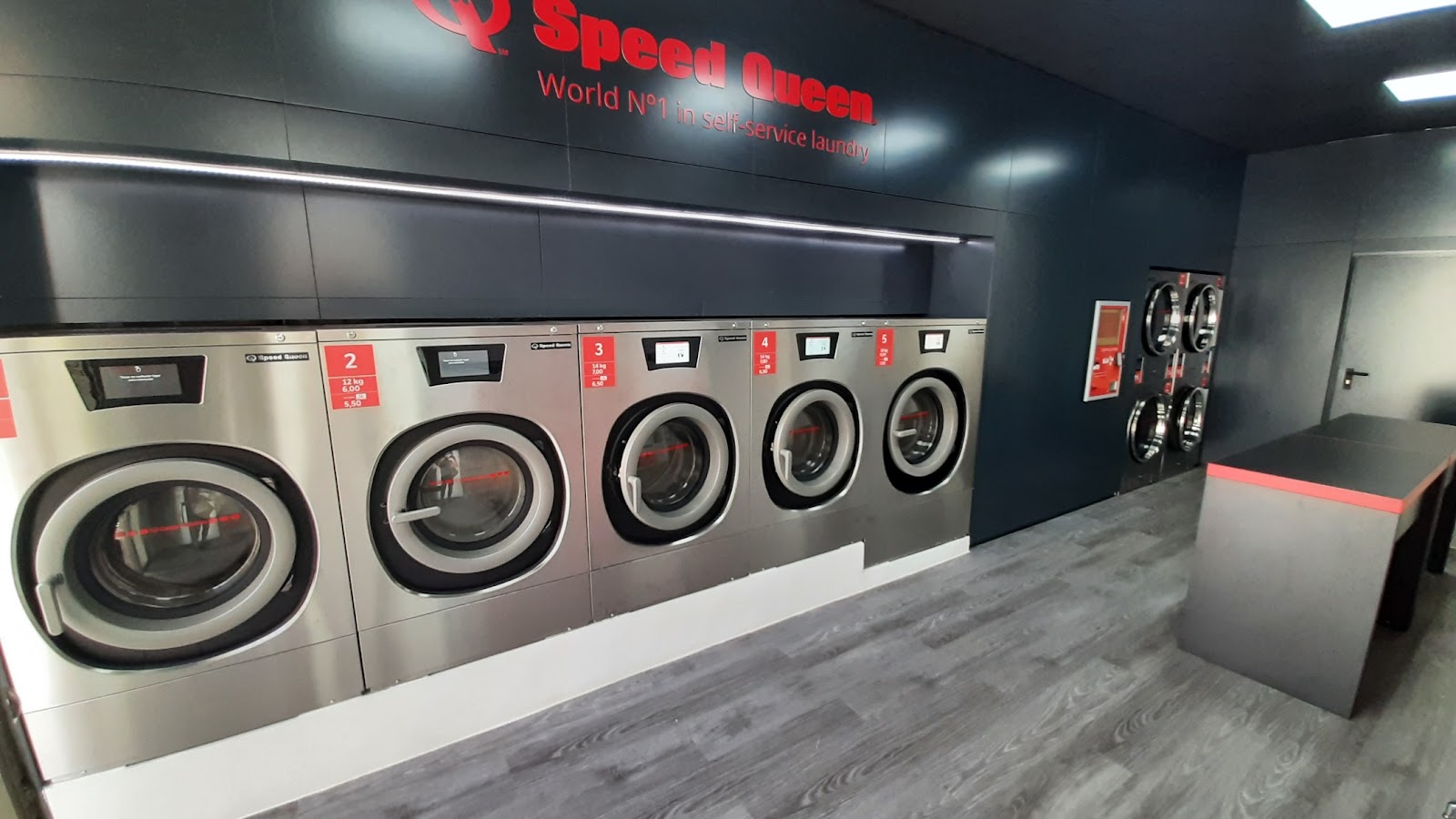 Lavandería autoservicio SpeedQueen photo 1