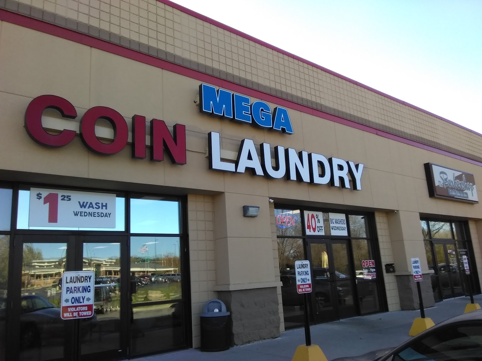 Mega Coin Laundry North photo 3