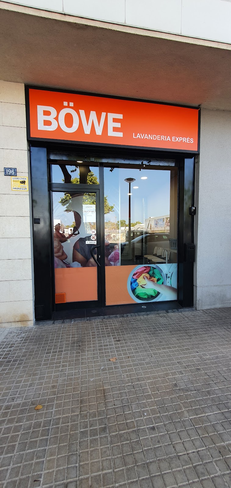 Böwe Lavandería Express Aragó photo 3