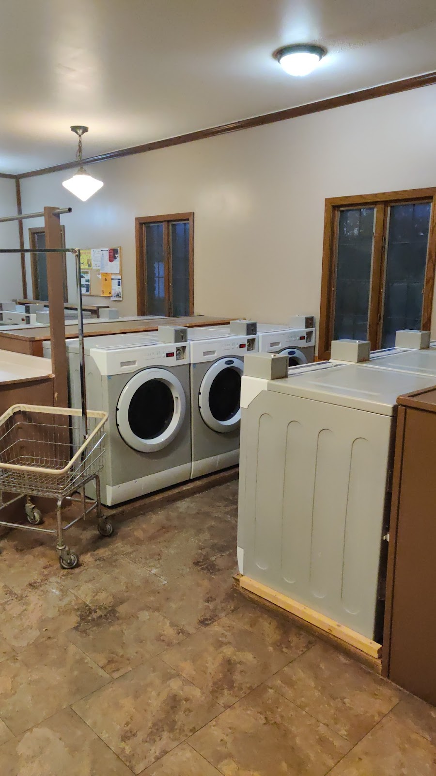 R&A Laundromat photo 2