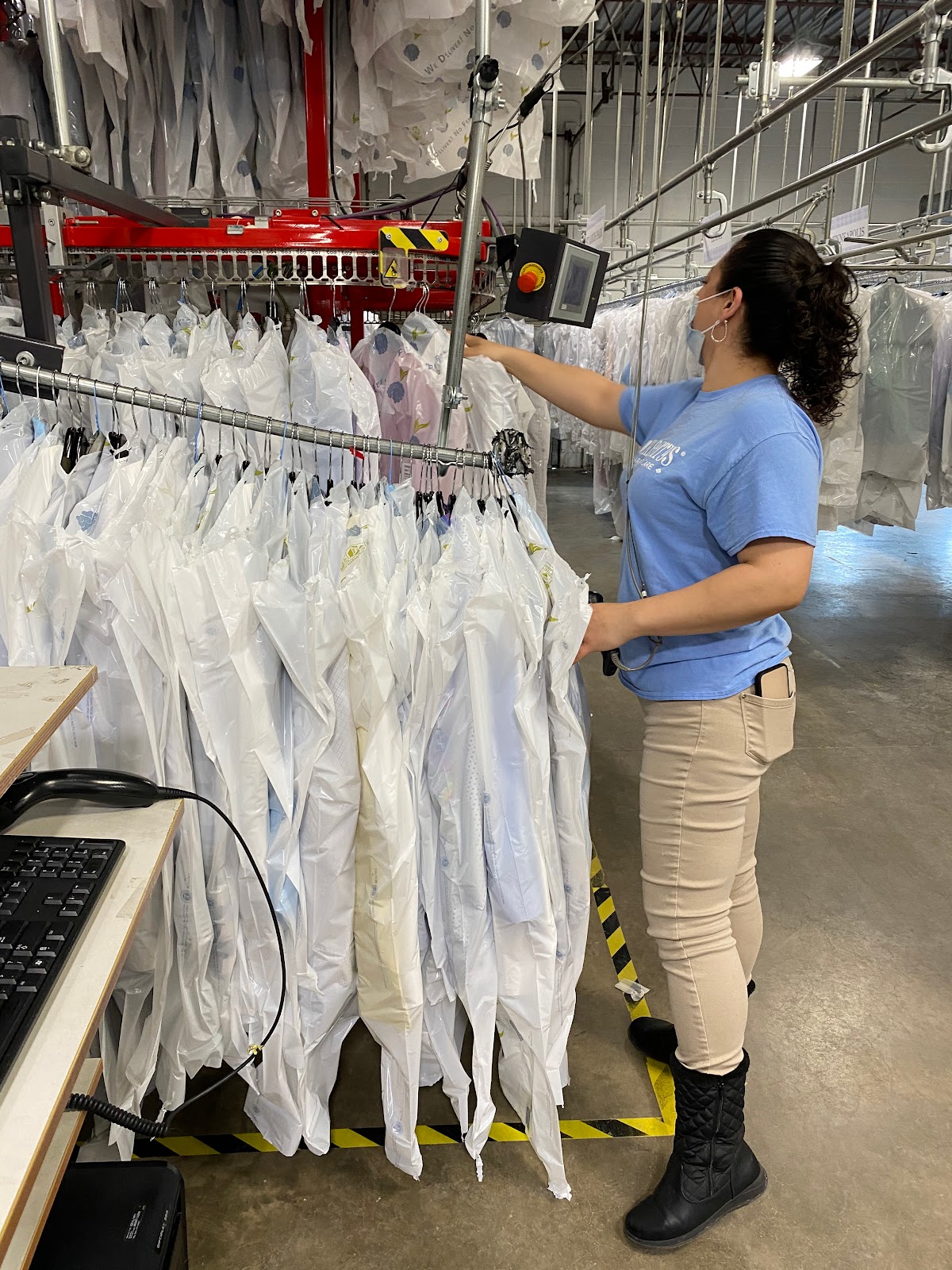 Mulberrys Dry Cleaners and Laundry photo 2