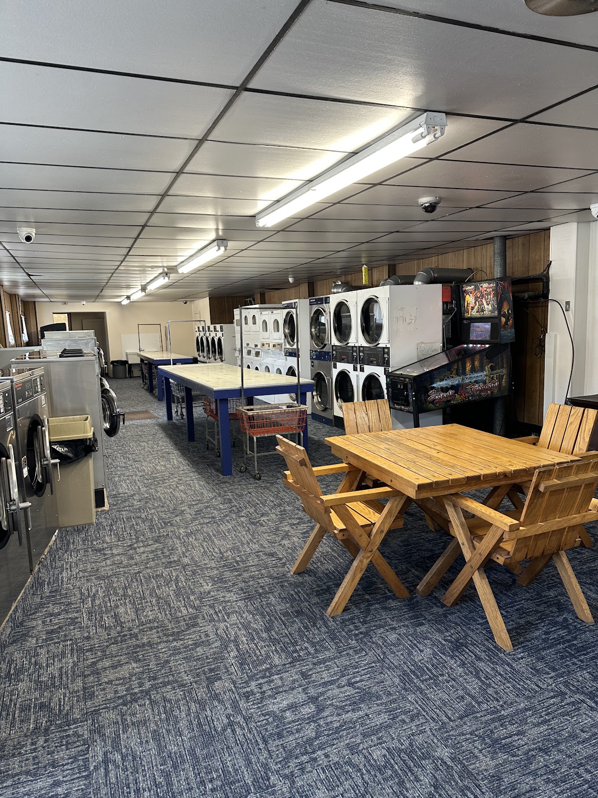 Rouse's Laundromat photo 2