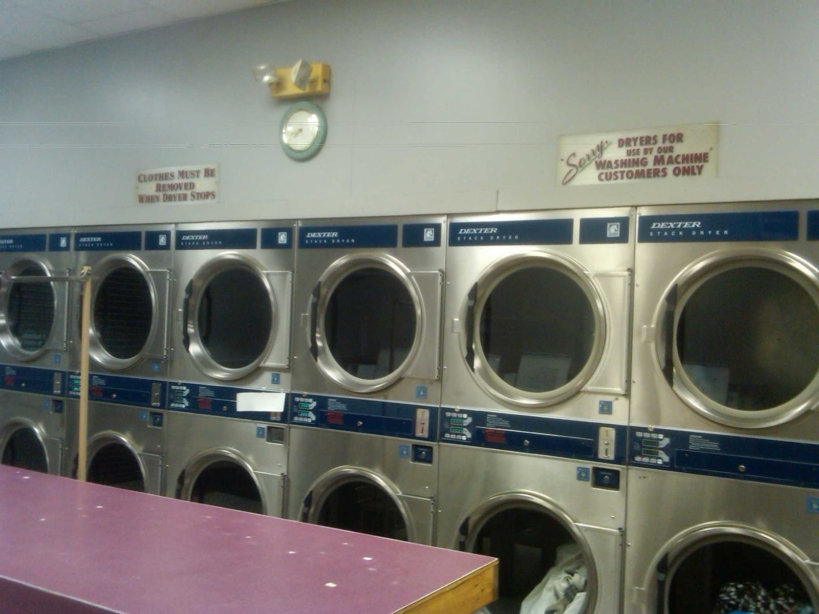 Roccos Laundromat photo 3