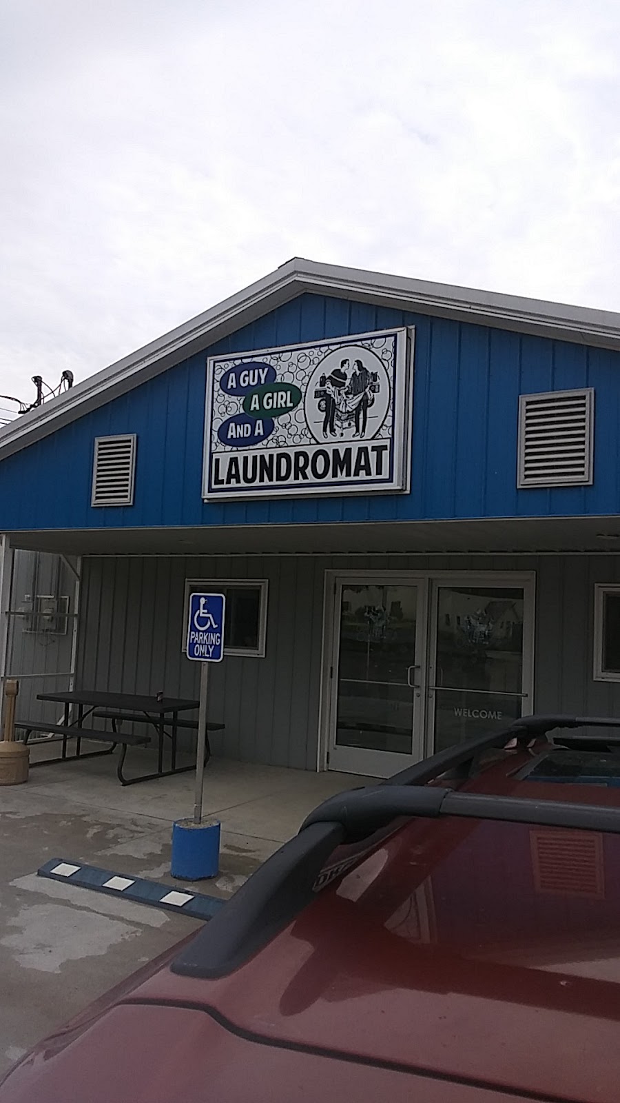 A Guy A Girl And A Laundromat photo 2