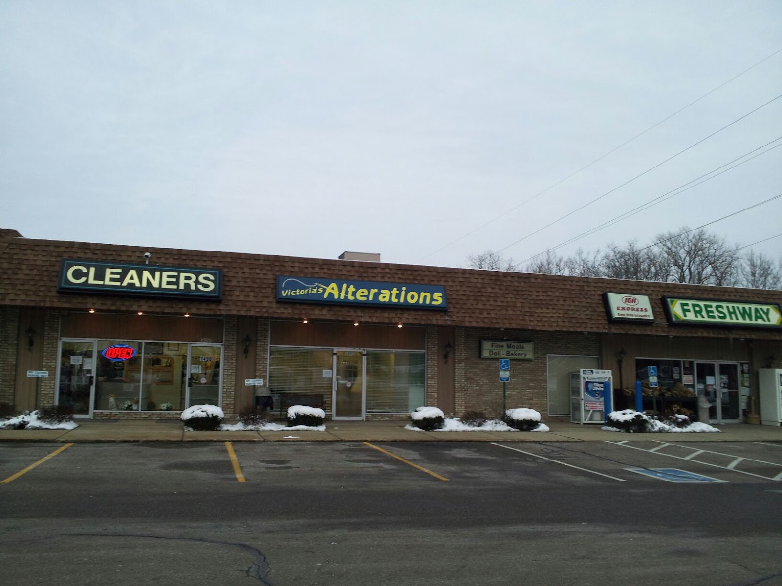 Dry Cleaning World photo 2