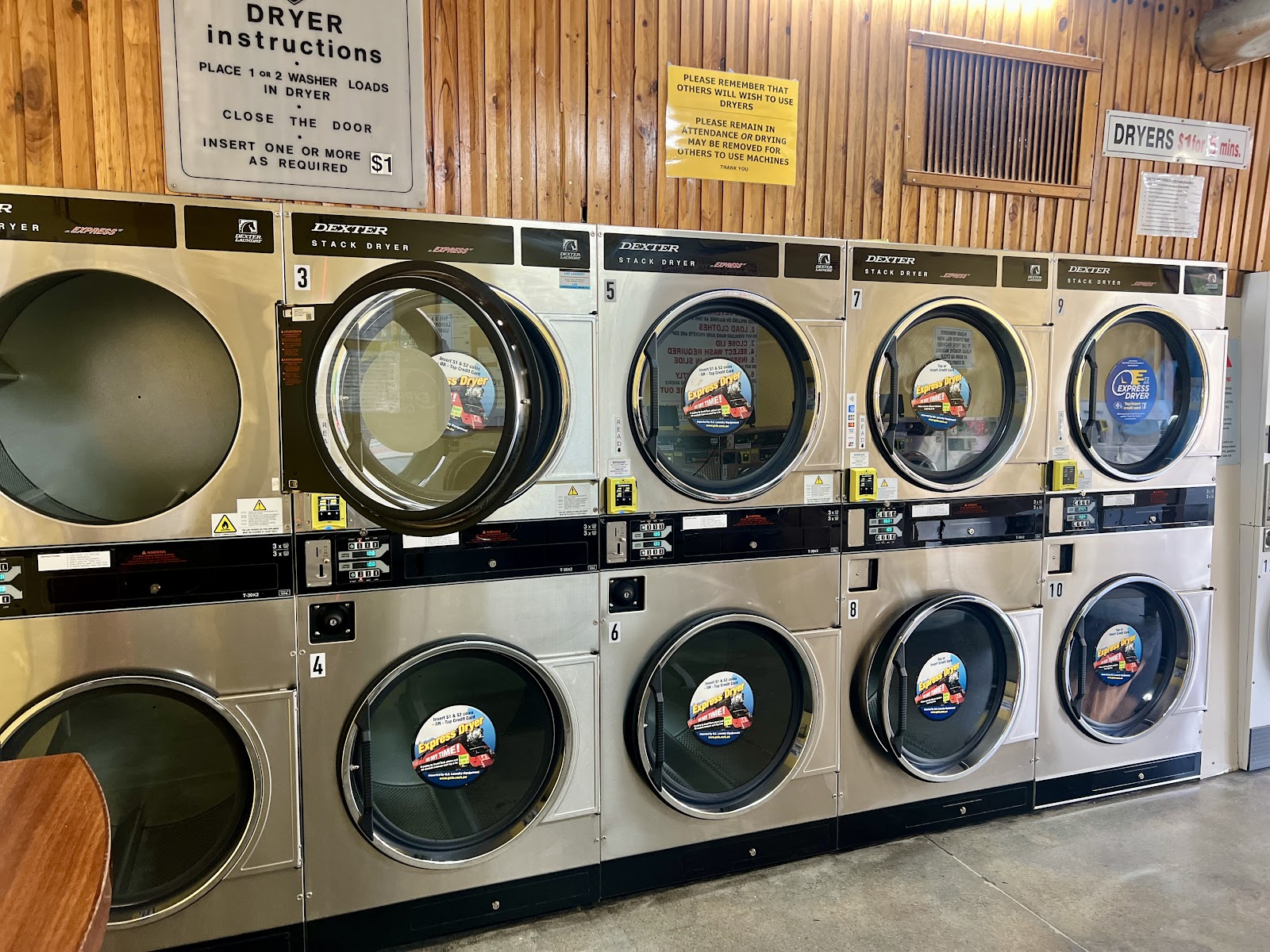 Broadway Laundrobar photo 2