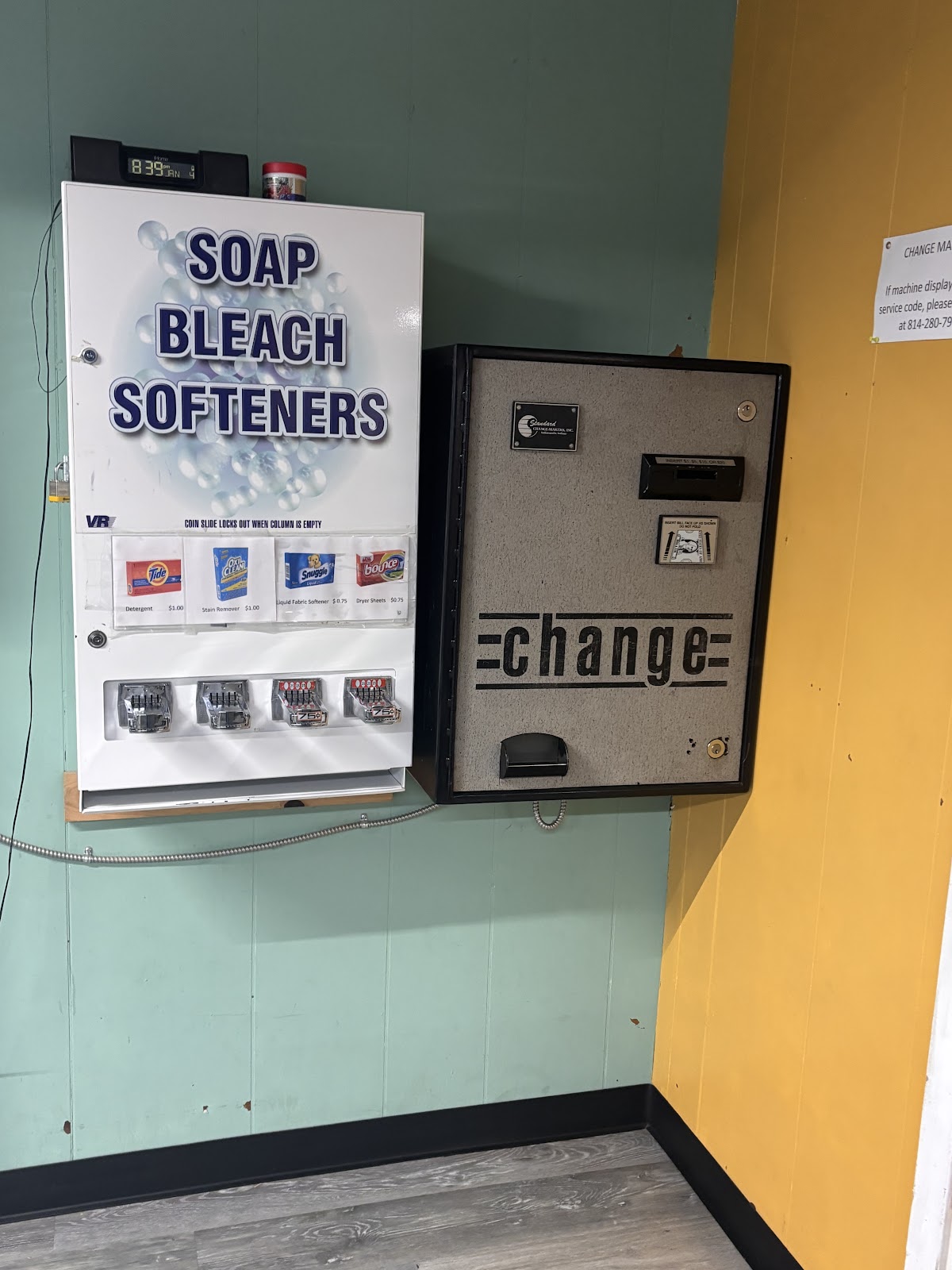 Reed's Laundromat photo 3