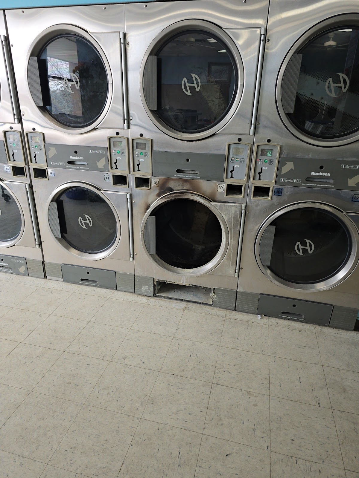 Rochelle Family laundry photo 2