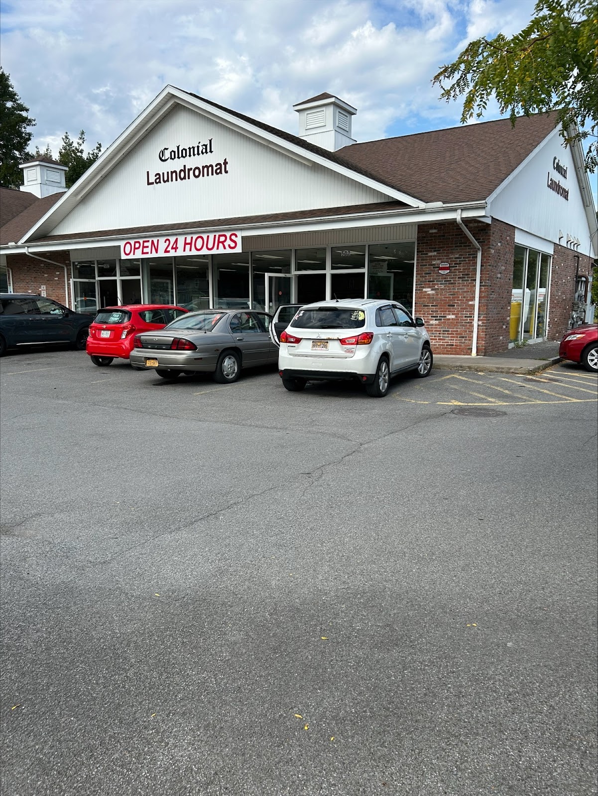Colonial Laundromat photo 2