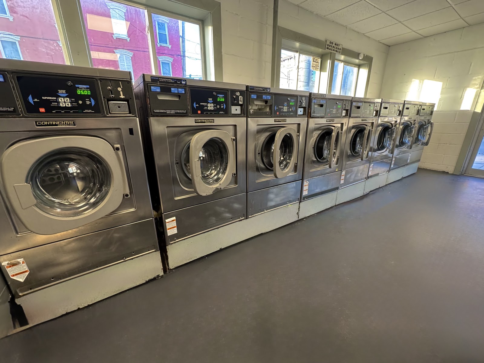 Madison Street Laundry Center photo 1