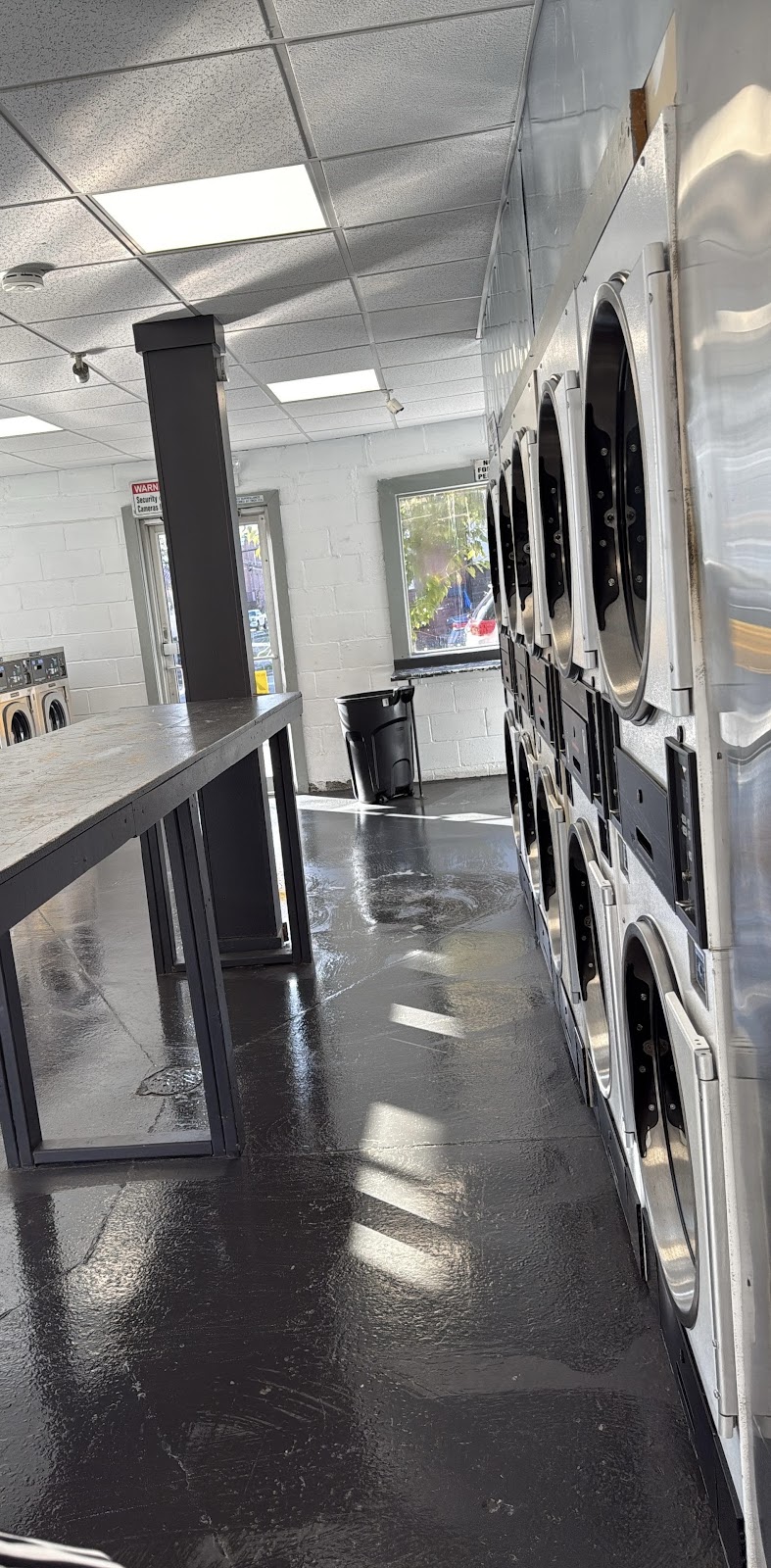 Madison Street Laundry Center photo 2