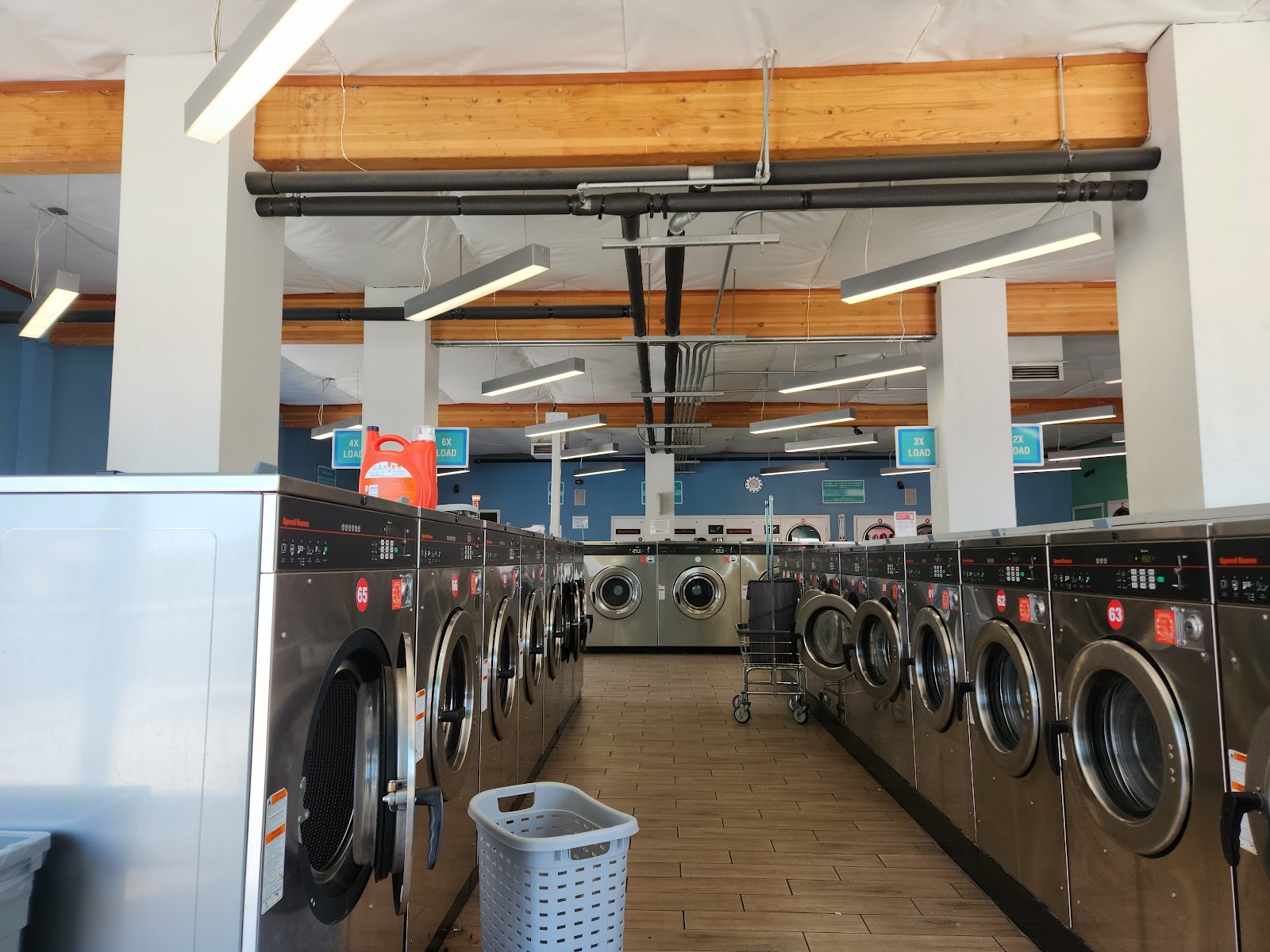 SuperClean Laundromats photo 2