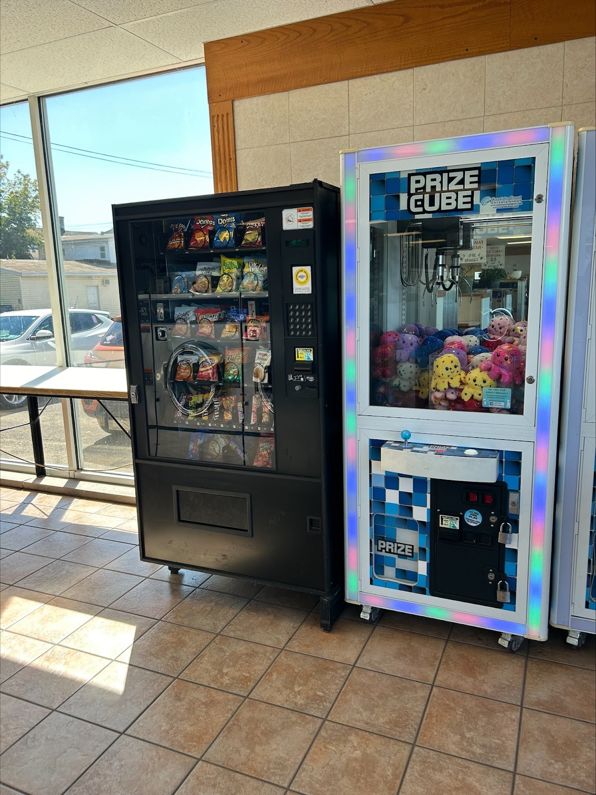 Colonial Laundromats photo 3