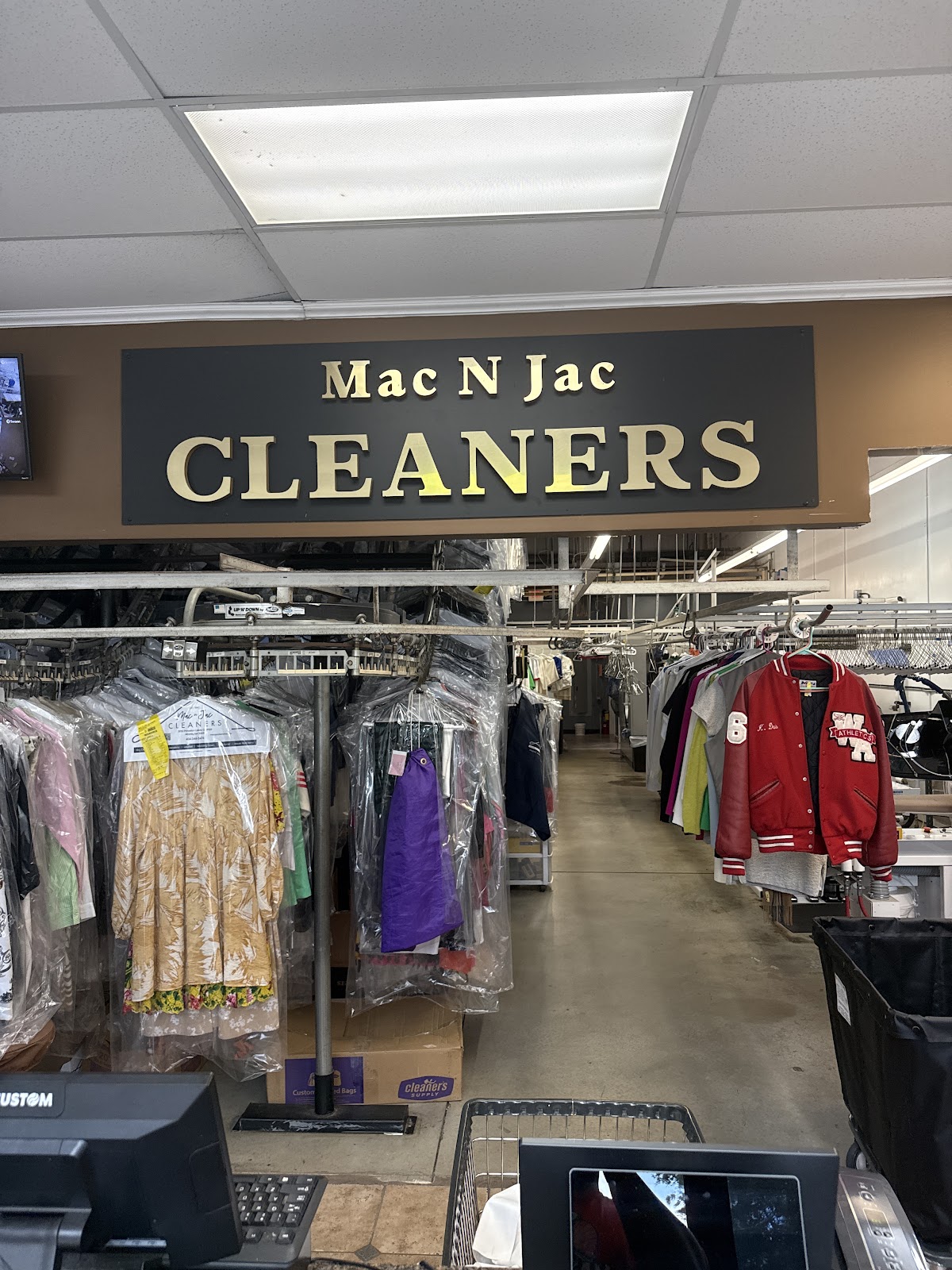 Mac n Jac Cleaners photo 3